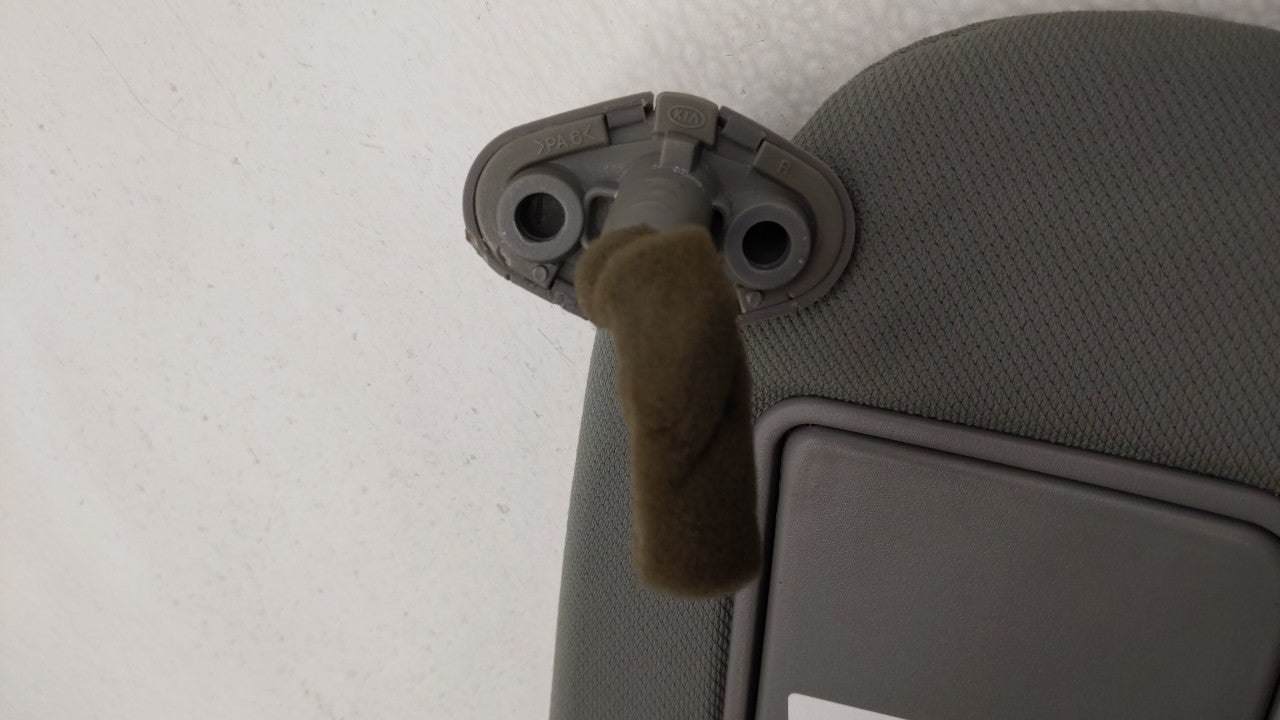 2007 Kia Sorento Sun Visor Shade Replacement Passenger Right Mirror Fits Fits 2005 2006 OEM Used Auto Parts - Oemusedautopar