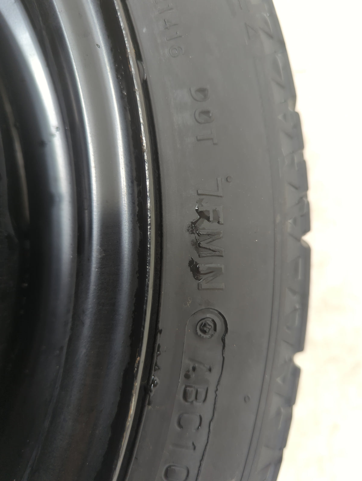 2007 Kia Spectra Spare Donut Tire Wheel Rim Oem - Oemusedautoparts1.com