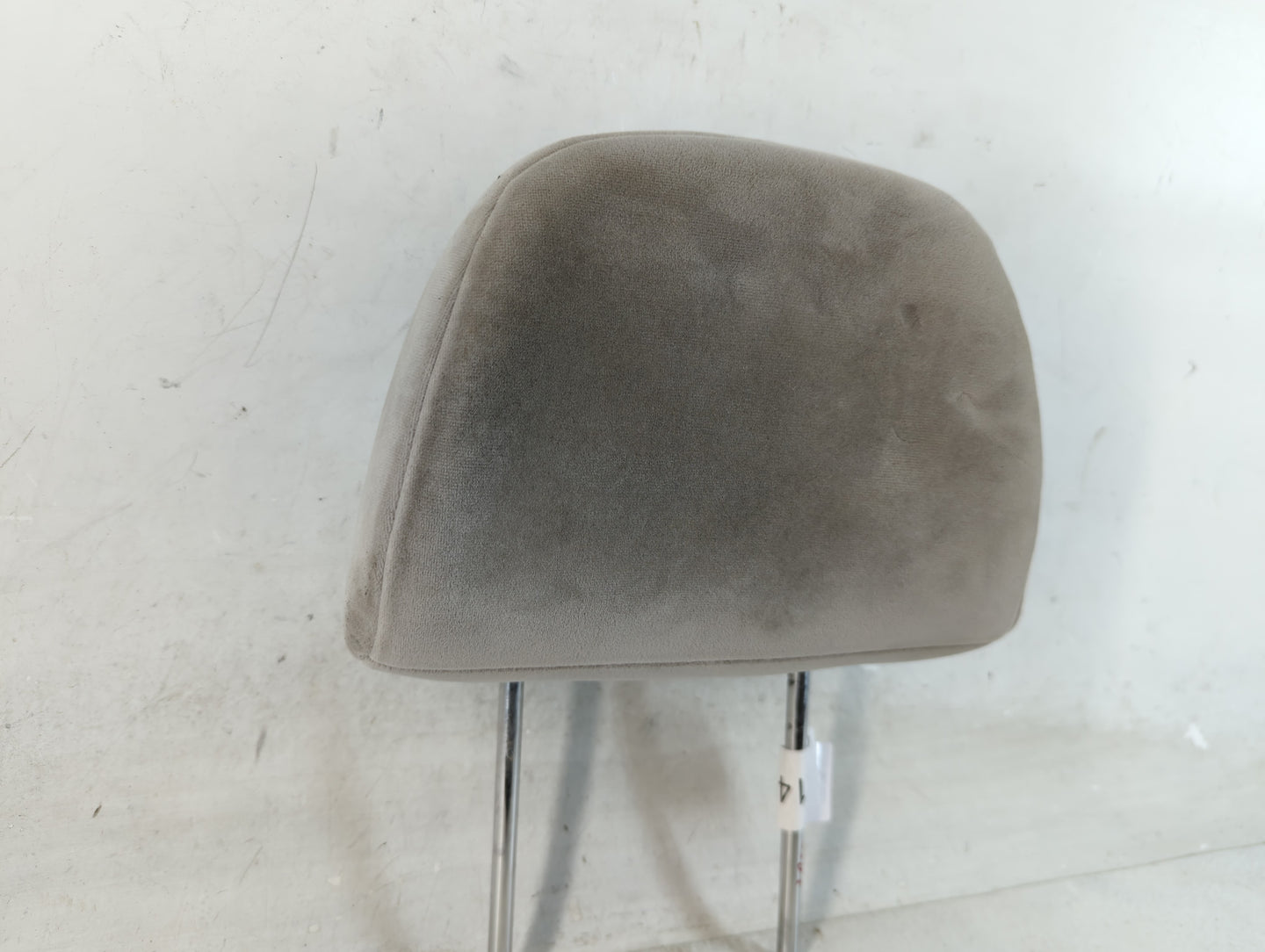 2004-2009 Kia Spectra Headrest Head Rest Front Driver Passenger Seat Fits Fits 2004 2005 2006 2007 2008 2009 OEM Used Auto P