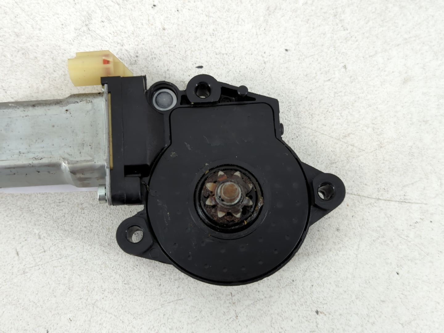 2004-2009 Kia Spectra Driver Front Left Power Window Motor - Oemusedautoparts1.com