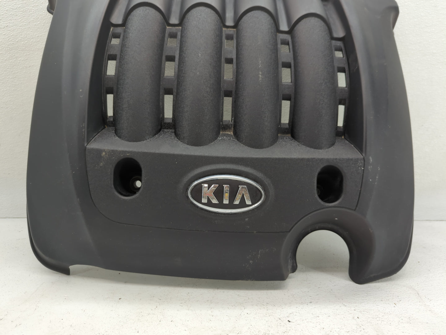2007 Kia Sportage Engine Cover - Oemusedautoparts1.com