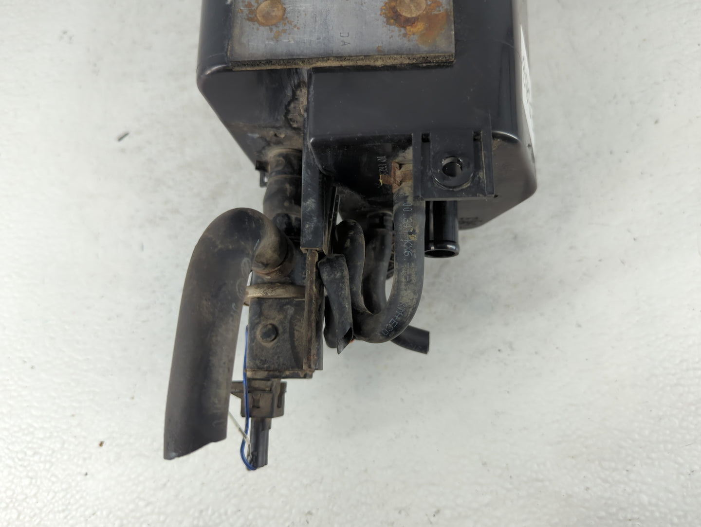 2007 Kia Sportage Fuel Vapor Charcoal Canister - Oemusedautoparts1.com