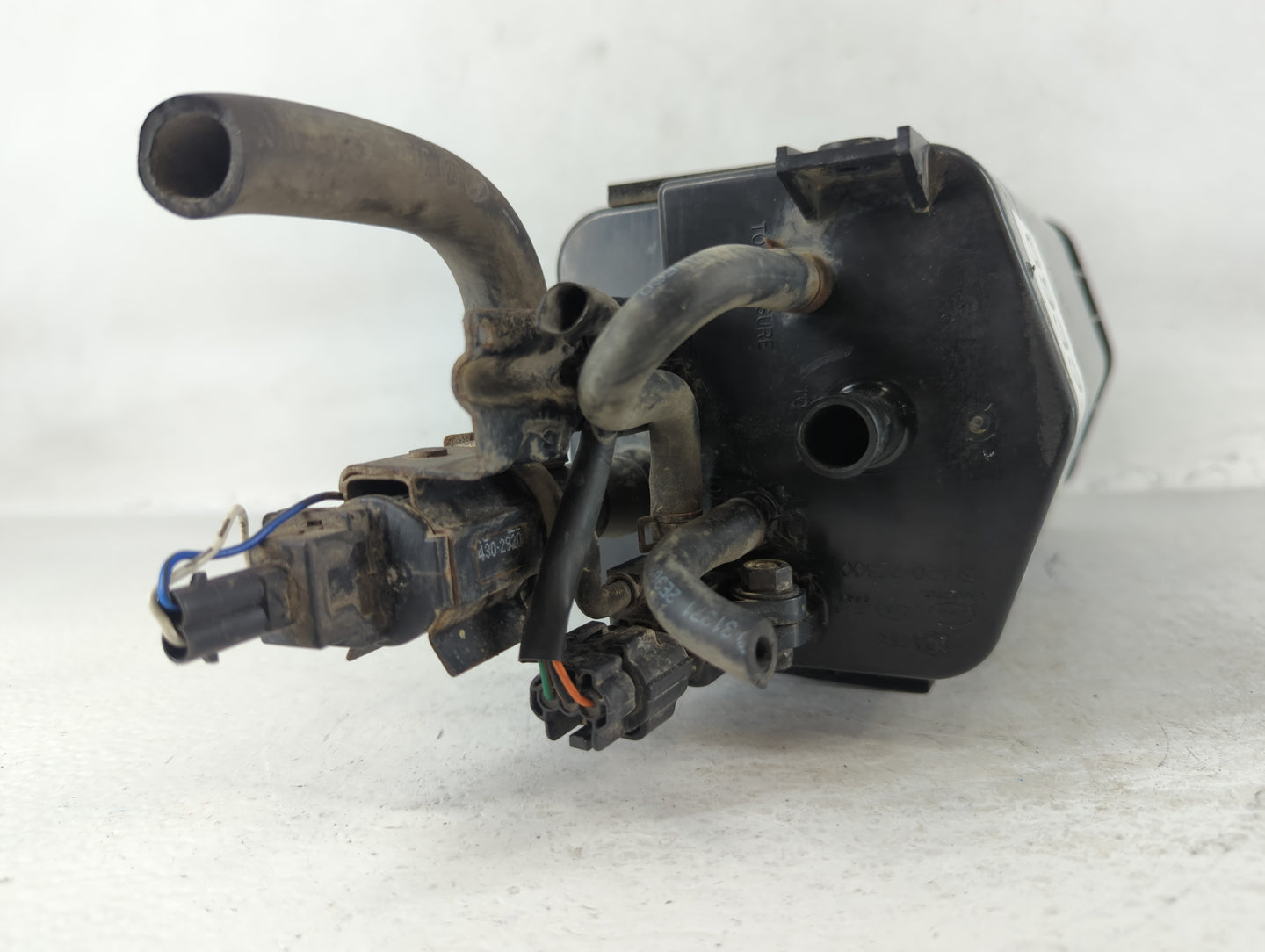 2007 Kia Sportage Fuel Vapor Charcoal Canister - Oemusedautoparts1.com