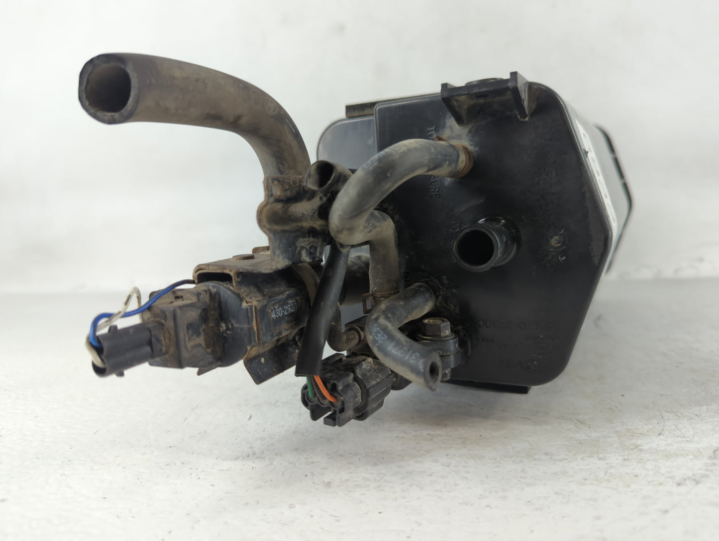 2007 Kia Sportage Fuel Vapor Charcoal Canister - Oemusedautoparts1.com