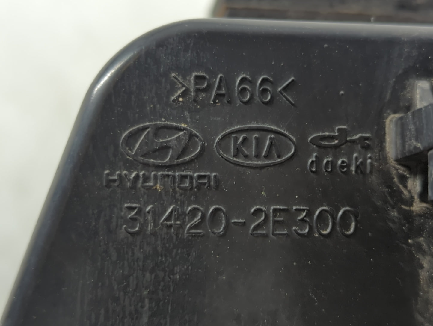 2007 Kia Sportage Fuel Vapor Charcoal Canister - Oemusedautoparts1.com