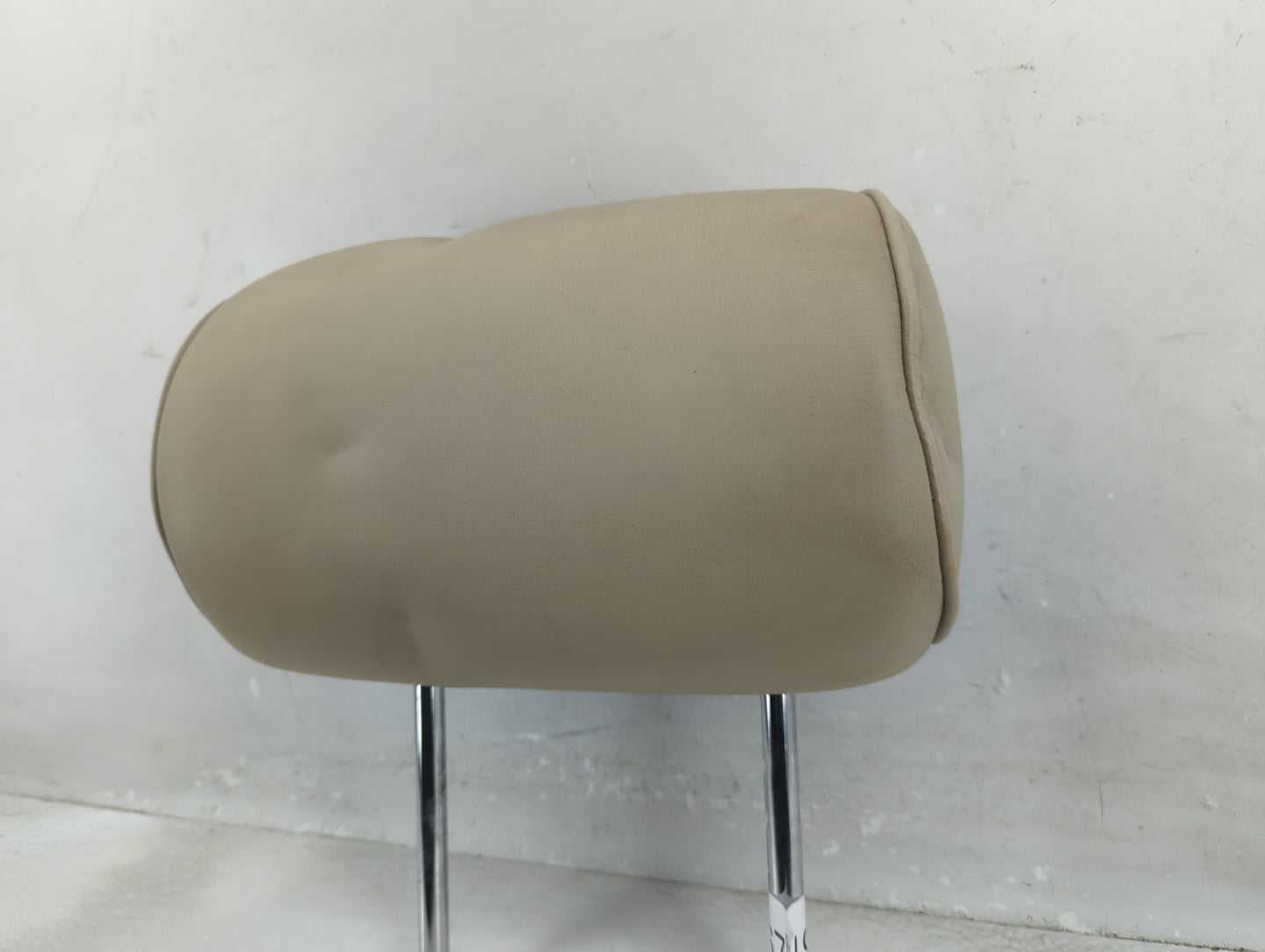 2007 Lexus Es350 Headrest Head Rest Rear Center Seat Fits OEM Used Auto Parts - Oemusedautoparts1.com
