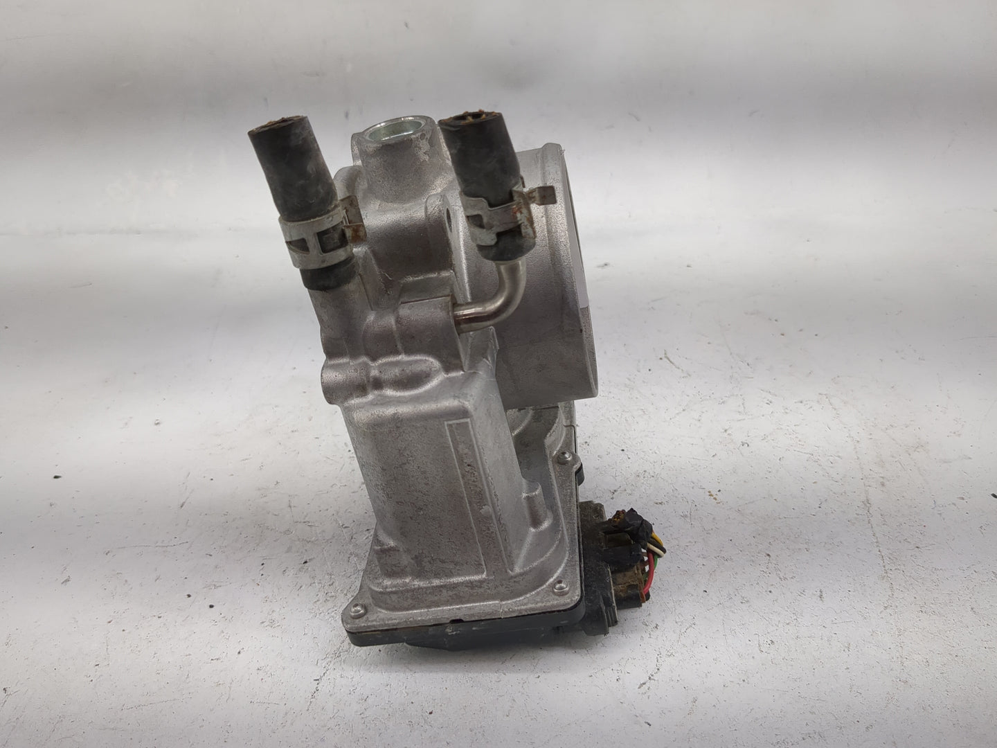 2007-2018 Lexus Es350 Throttle Body P/N:22030-31030 Fits OEM Used Auto Parts - Oemusedautoparts1.com