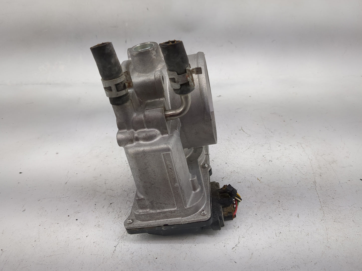 2007-2018 Lexus Es350 Throttle Body P/N:22030-31030 Fits OEM Used Auto Parts - Oemusedautoparts1.com