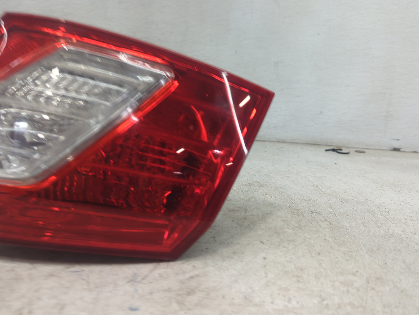 2007-2009 Lexus Es350 Tail Light Assembly Passenger Right OEM P/N:81591-33130 Fits Fits 2007 2008 2009 OEM Used Auto Parts -