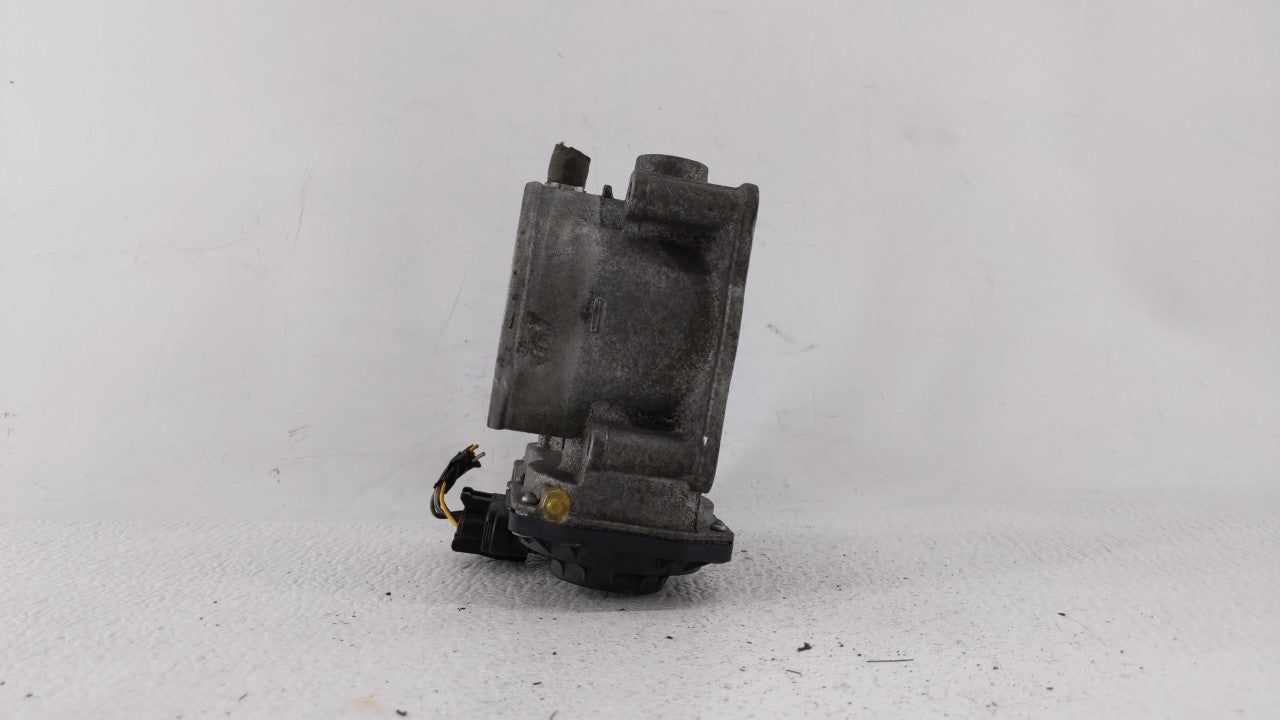 2007-2018 Lexus Es350 Throttle Body P/N:22030-0P050 22030-31030 Fits OEM Used Auto Parts - Oemusedautoparts1.com