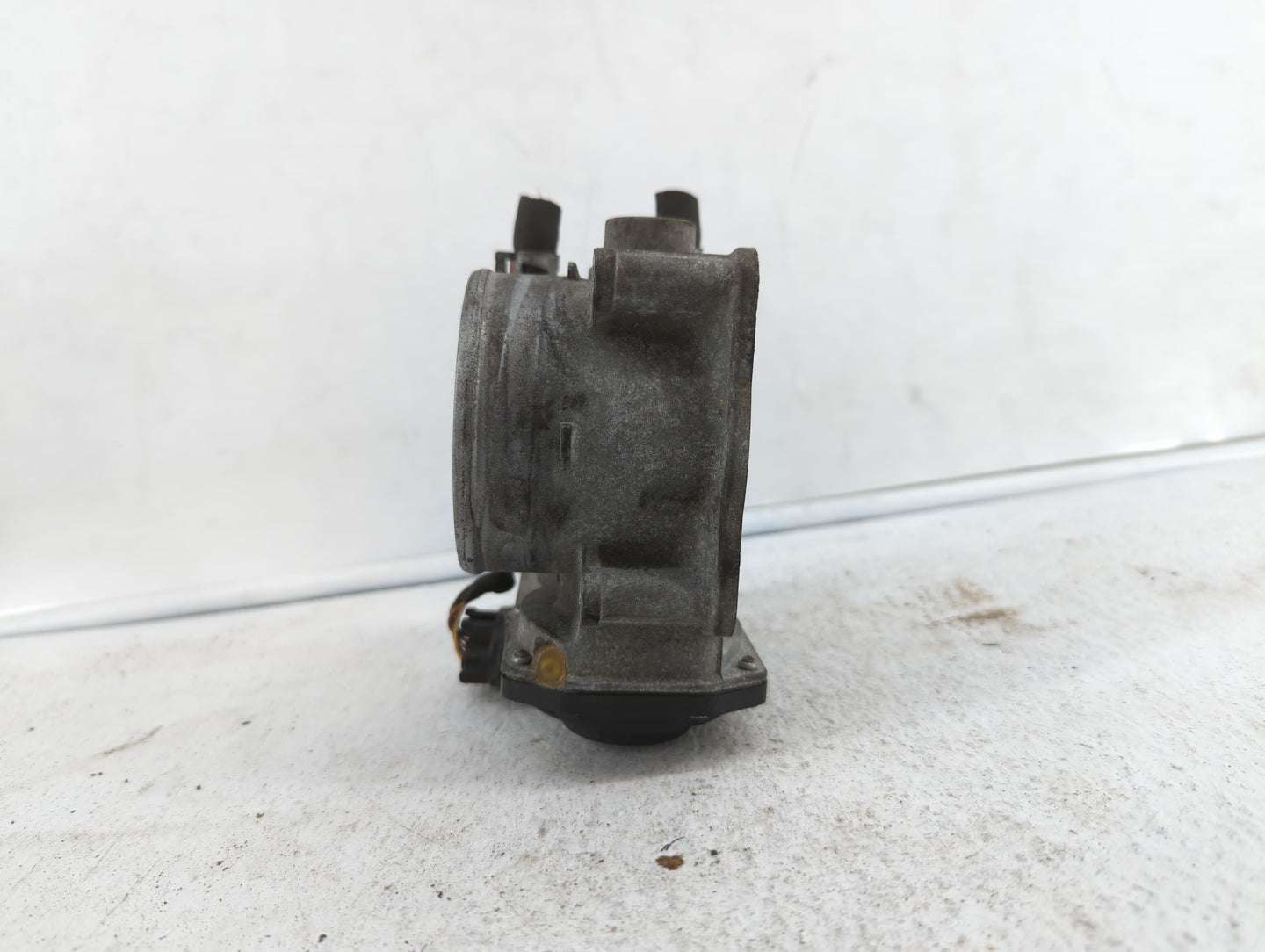 2007-2018 Lexus Es350 Throttle Body P/N:22030-0P050 22030-31030 Fits OEM Used Auto Parts - Oemusedautoparts1.com