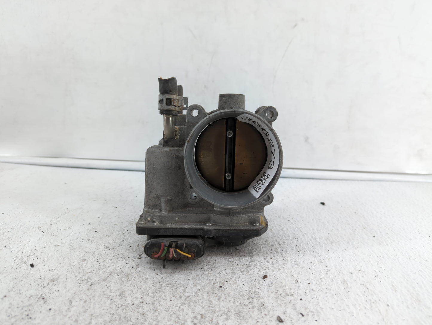2007-2018 Lexus Es350 Throttle Body P/N:22030-0P050 22030-31030 Fits OEM Used Auto Parts - Oemusedautoparts1.com