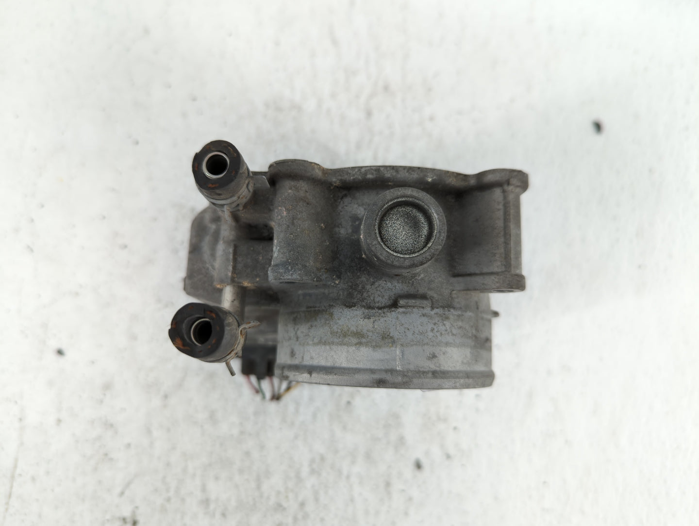 2007-2018 Lexus Es350 Throttle Body P/N:22030-0P050 22030-31030 Fits OEM Used Auto Parts - Oemusedautoparts1.com