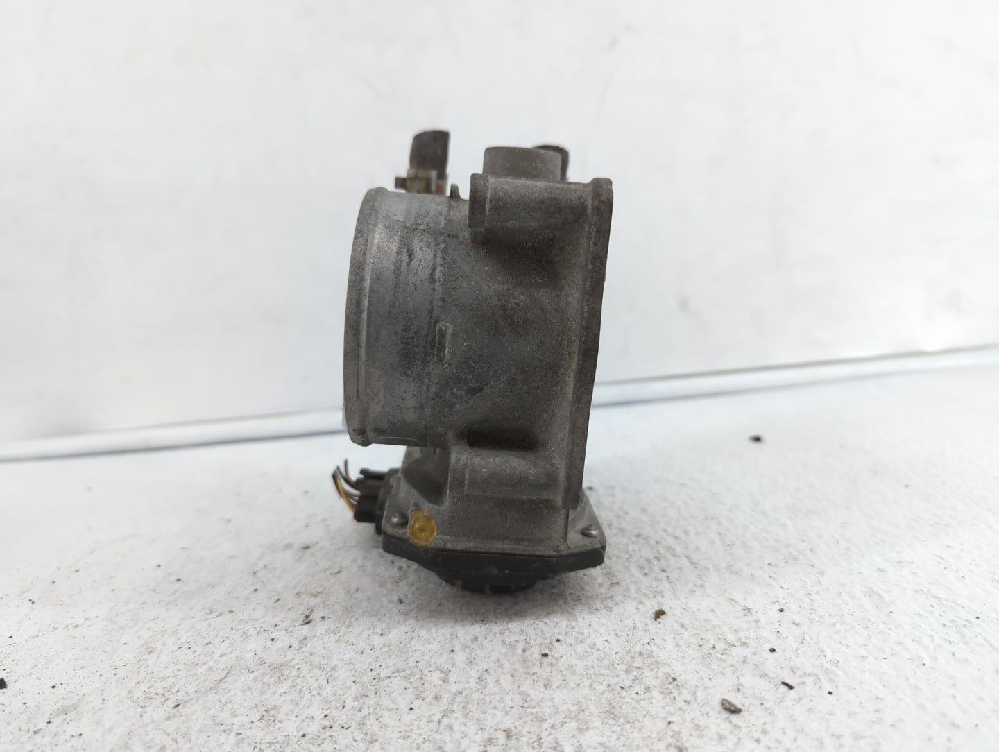 2007-2018 Lexus Es350 Throttle Body P/N:22030-0P050 22030-31030 Fits OEM Used Auto Parts - Oemusedautoparts1.com