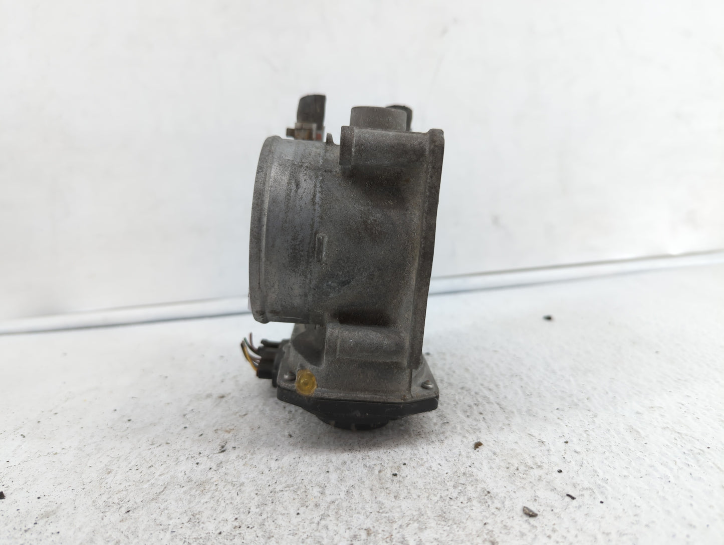 2007-2018 Lexus Es350 Throttle Body P/N:22030-0P050 22030-31030 Fits OEM Used Auto Parts - Oemusedautoparts1.com