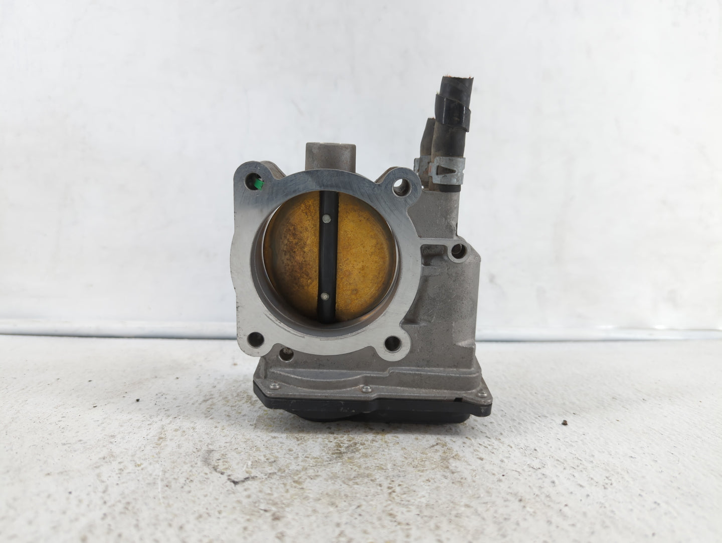 2007-2018 Lexus Es350 Throttle Body P/N:22030-0P050 22030-31030 Fits OEM Used Auto Parts - Oemusedautoparts1.com