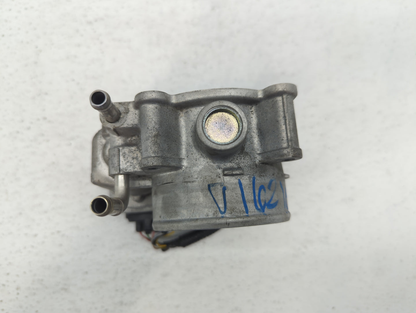 2007-2018 Lexus Es350 Throttle Body P/N:22030-31030 22030-0P050 Fits OEM Used Auto Parts - Oemusedautoparts1.com