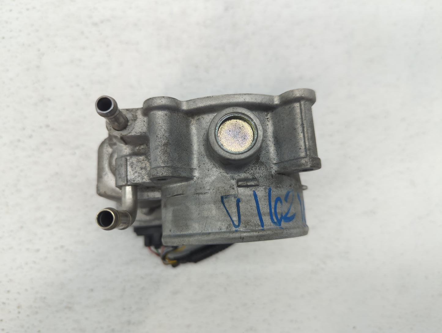 2007-2018 Lexus Es350 Throttle Body P/N:22030-31030 22030-0P050 Fits OEM Used Auto Parts - Oemusedautoparts1.com
