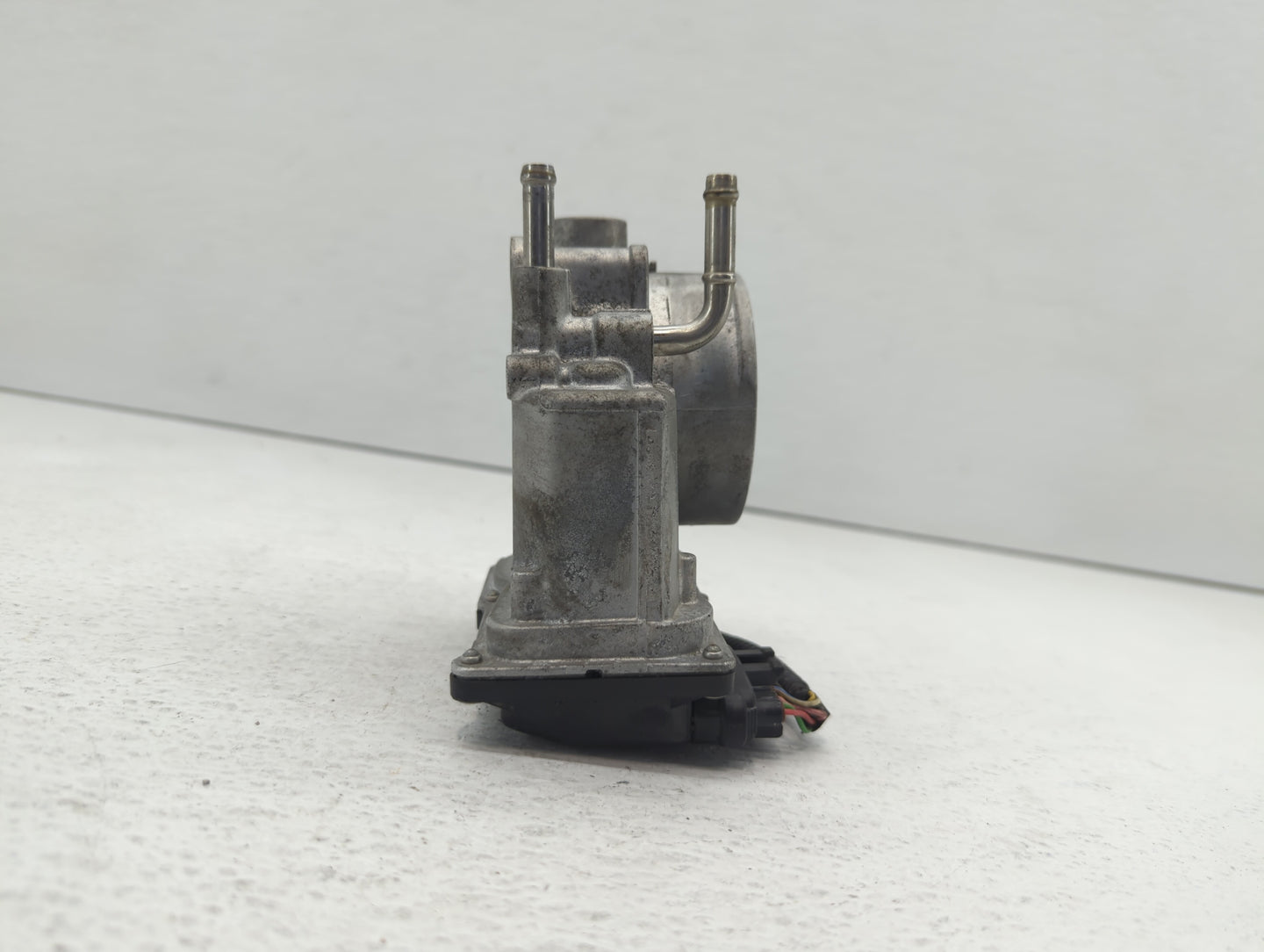 2007-2018 Lexus Es350 Throttle Body P/N:22030-31030 22030-0P050 Fits OEM Used Auto Parts - Oemusedautoparts1.com