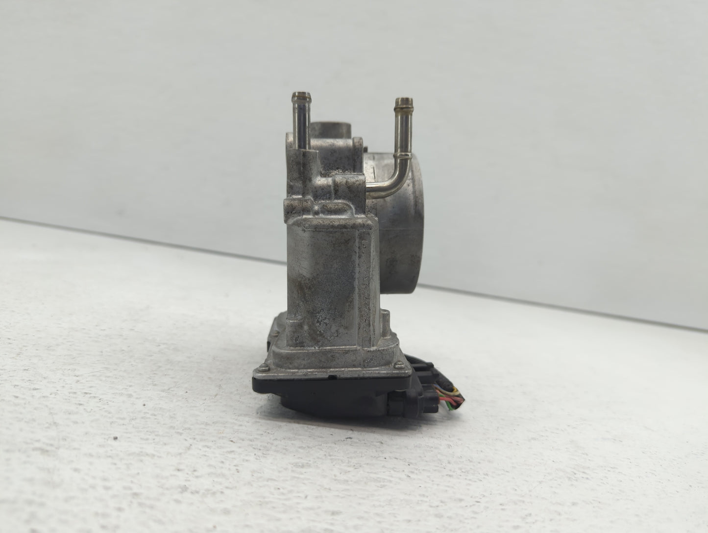 2007-2018 Lexus Es350 Throttle Body P/N:22030-31030 22030-0P050 Fits OEM Used Auto Parts - Oemusedautoparts1.com