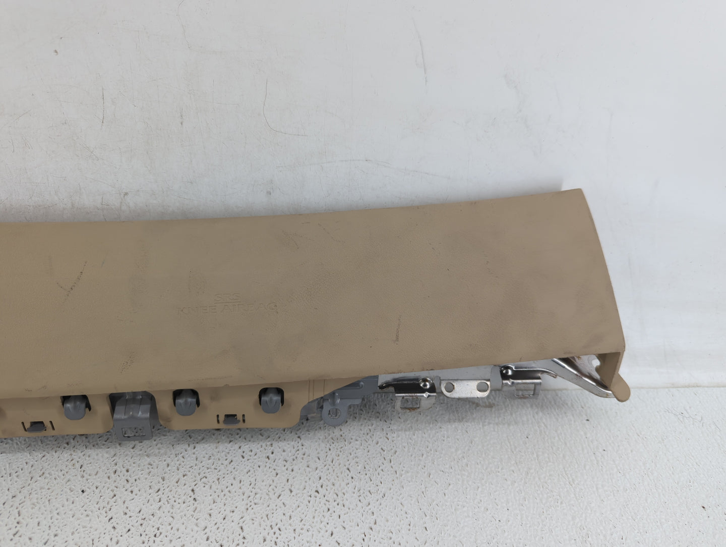 2007-2009 Lexus Es350 Air Bag Passenger Right Knee OEM Fits Fits 2007 2008 2009 OEM Used Auto Parts - Oemusedautoparts1.com