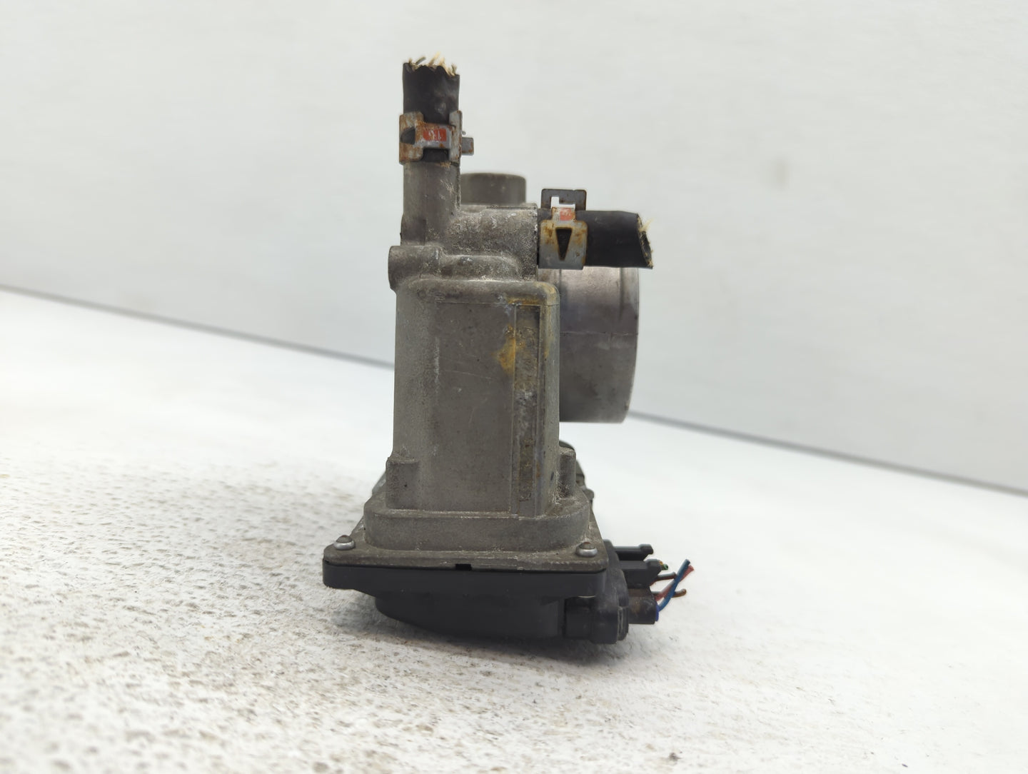 2007-2018 Lexus Es350 Throttle Body P/N:22030-0T040 Fits OEM Used Auto Parts - Oemusedautoparts1.com