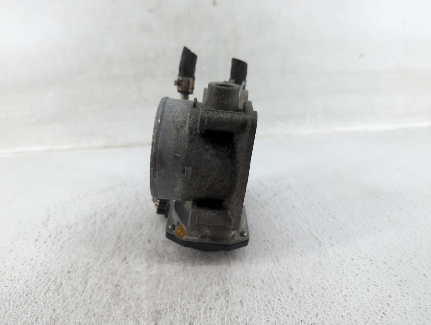 2007-2018 Lexus Es350 Throttle Body P/N:22030-31030 22030-0P050 Fits OEM Used Auto Parts - Oemusedautoparts1.com