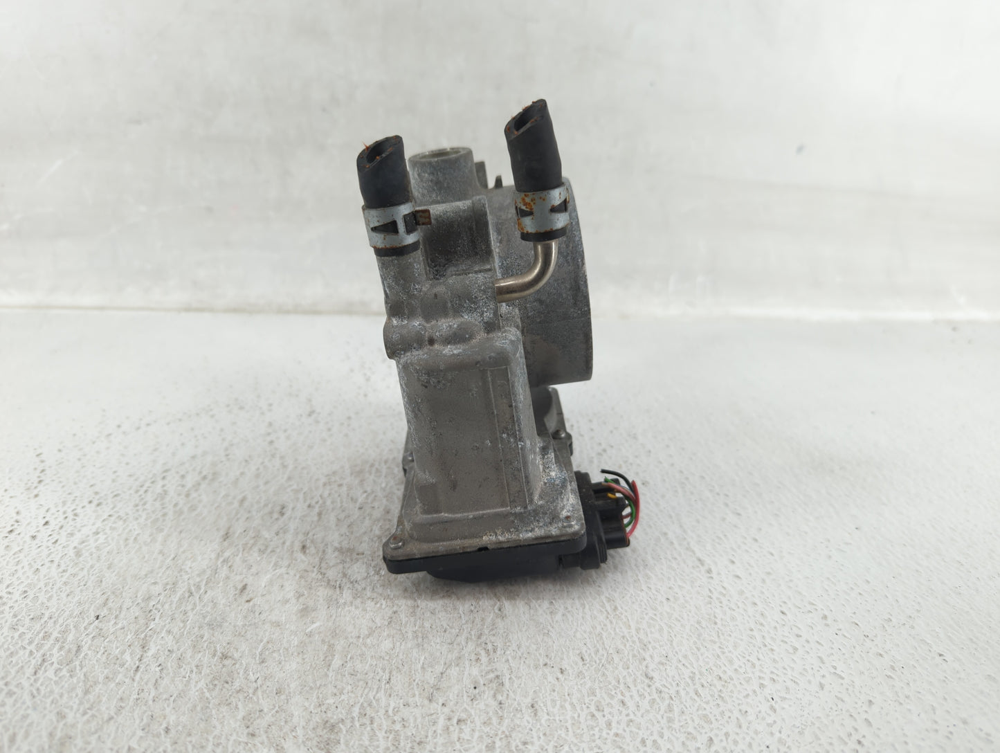 2007-2018 Lexus Es350 Throttle Body P/N:22030-31030 22030-0P050 Fits OEM Used Auto Parts - Oemusedautoparts1.com