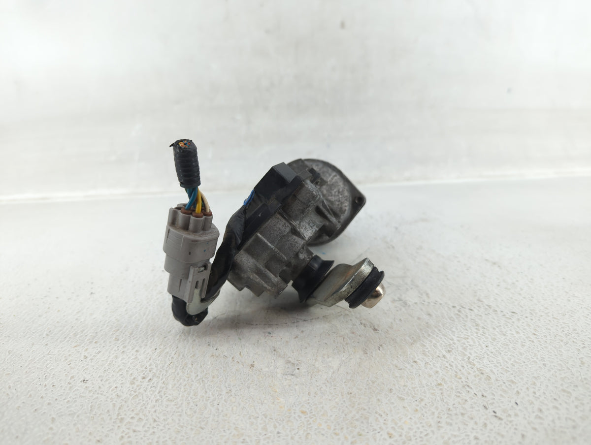 2007 Lexus Gs350 Front Windshield Wiper Motor P/N:85110-30520 Fits Fits 2006 OEM Used Auto Parts - Oemusedautoparts1.com