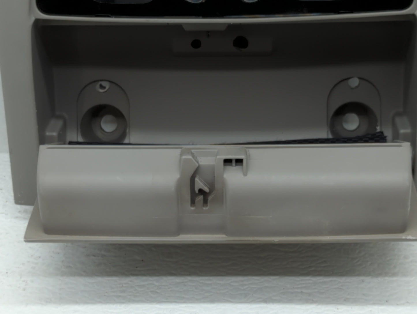 2007 Lexus Gs450h Overhead Roof Console - Oemusedautoparts1.com