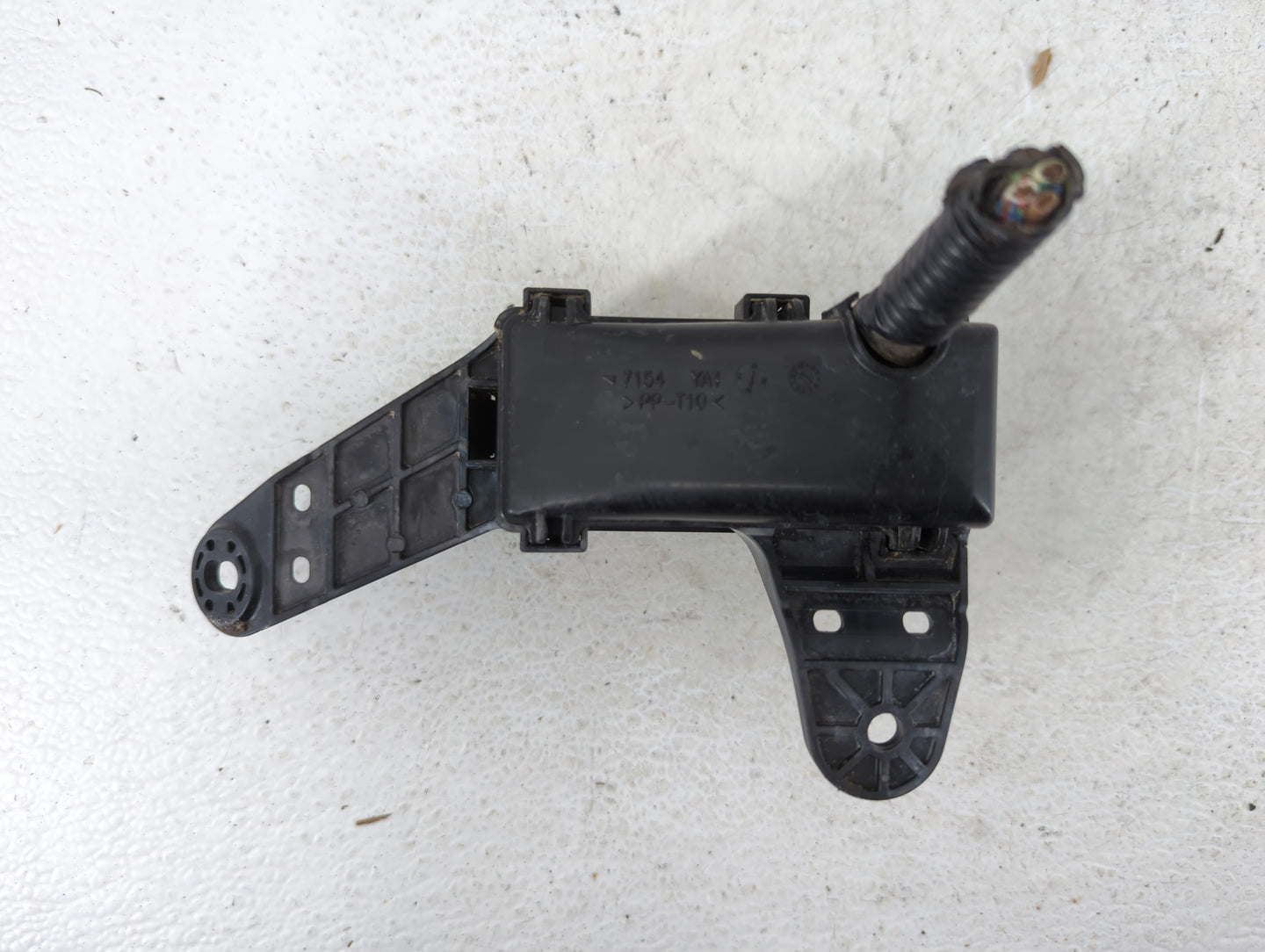 2006-2015 Lexus Is350 Fusebox Fuse Box Panel Relay Module P/N:82662-53110 Fits OEM Used Auto Parts - Oemusedautoparts1.com