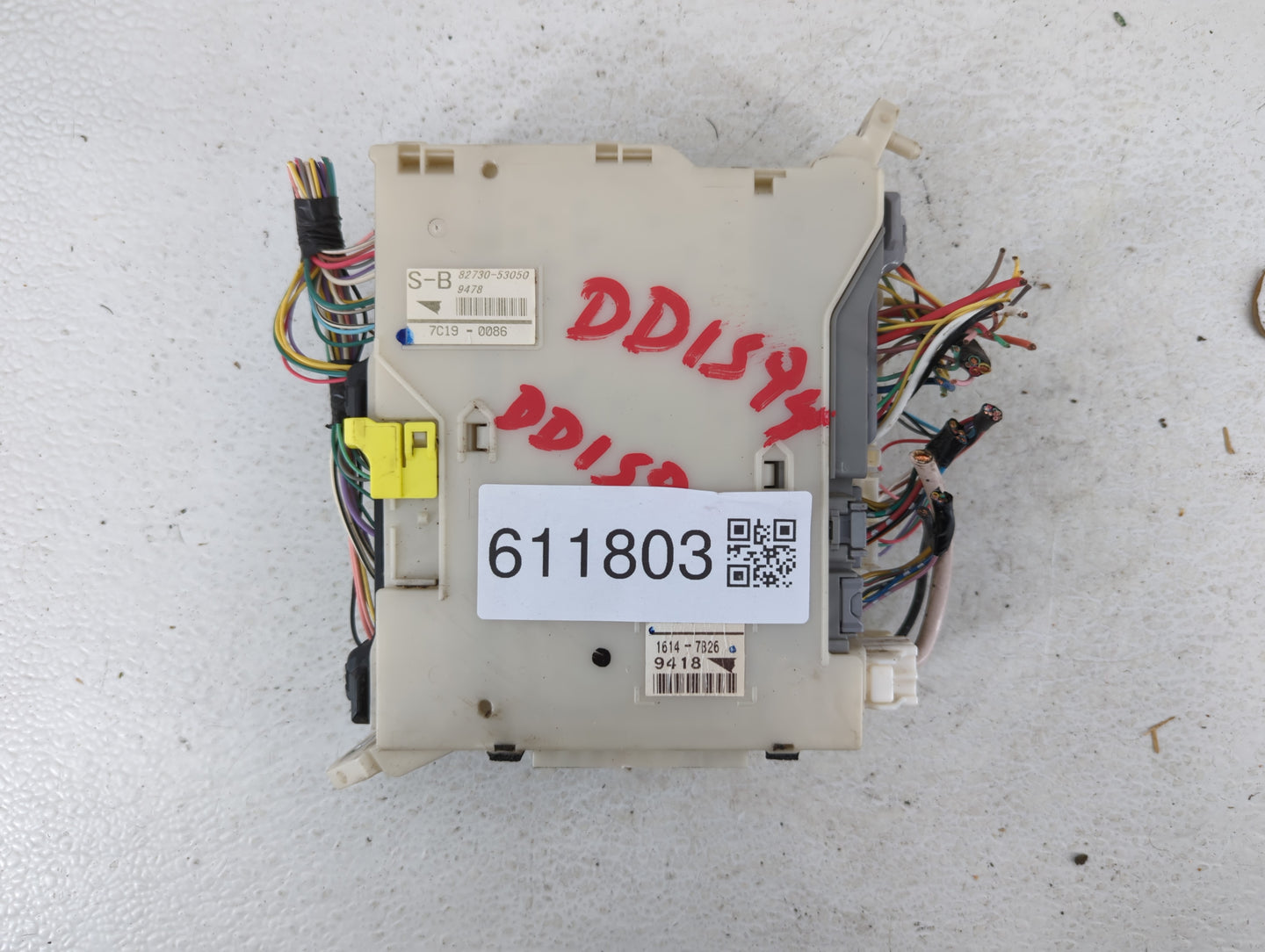 2007 Lexus Is350 Fusebox Fuse Box Panel Relay Module P/N:7C19-0086 82730-53050 Fits OEM Used Auto Parts - Oemusedautoparts1.