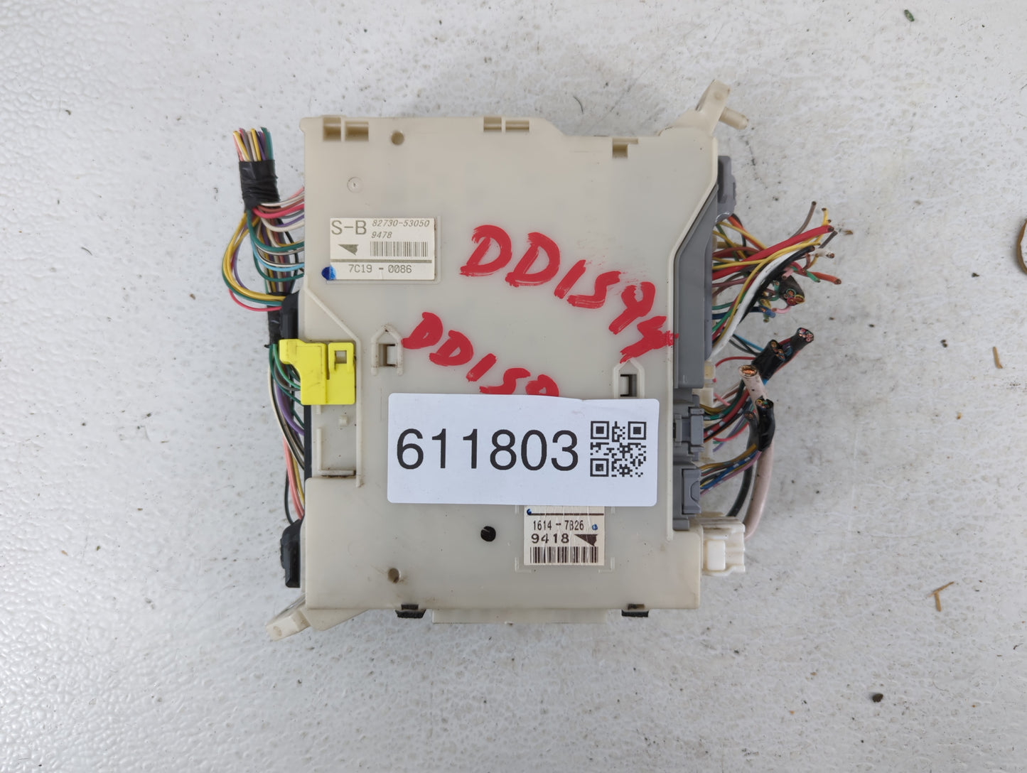 2007 Lexus Is350 Fusebox Fuse Box Panel Relay Module P/N:7C19-0086 82730-53050 Fits OEM Used Auto Parts - Oemusedautoparts1.