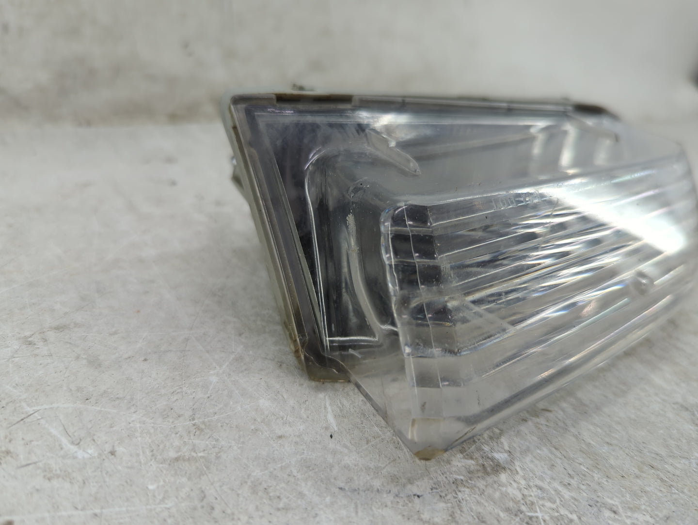 Lexus Ls430 Passenger Right Oem Fog Light Lamp - Oemusedautoparts1.com