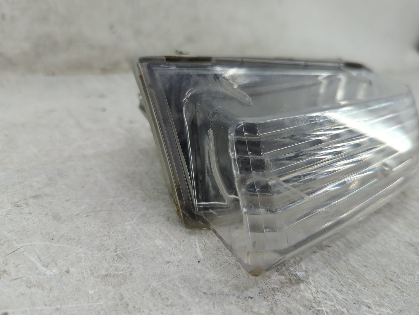 Lexus Ls430 Passenger Right Oem Fog Light Lamp - Oemusedautoparts1.com