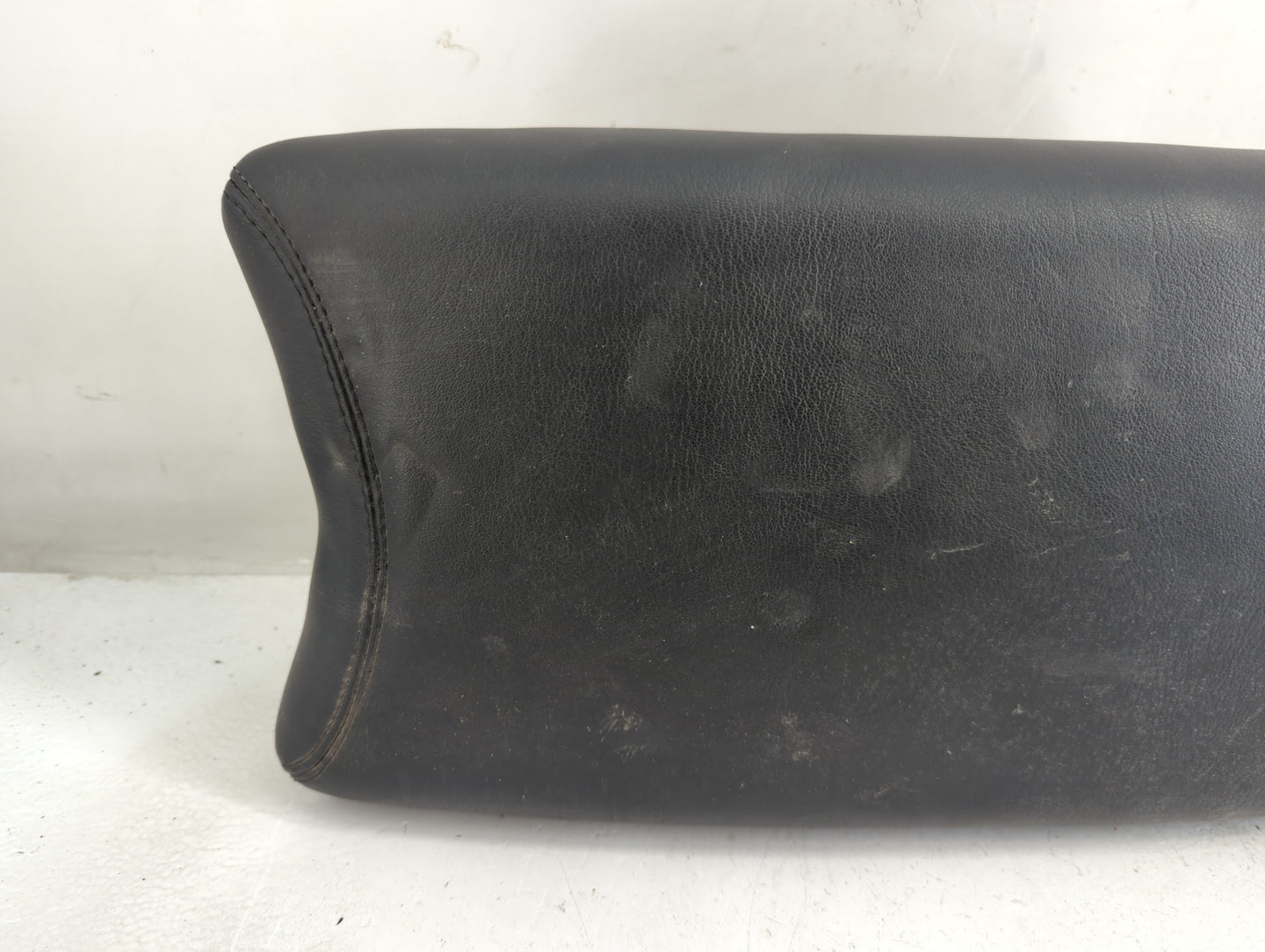 2007 Lexus Ls460 Center Console Armrest Cover Lid Fits OEM Used Auto Parts - Oemusedautoparts1.com