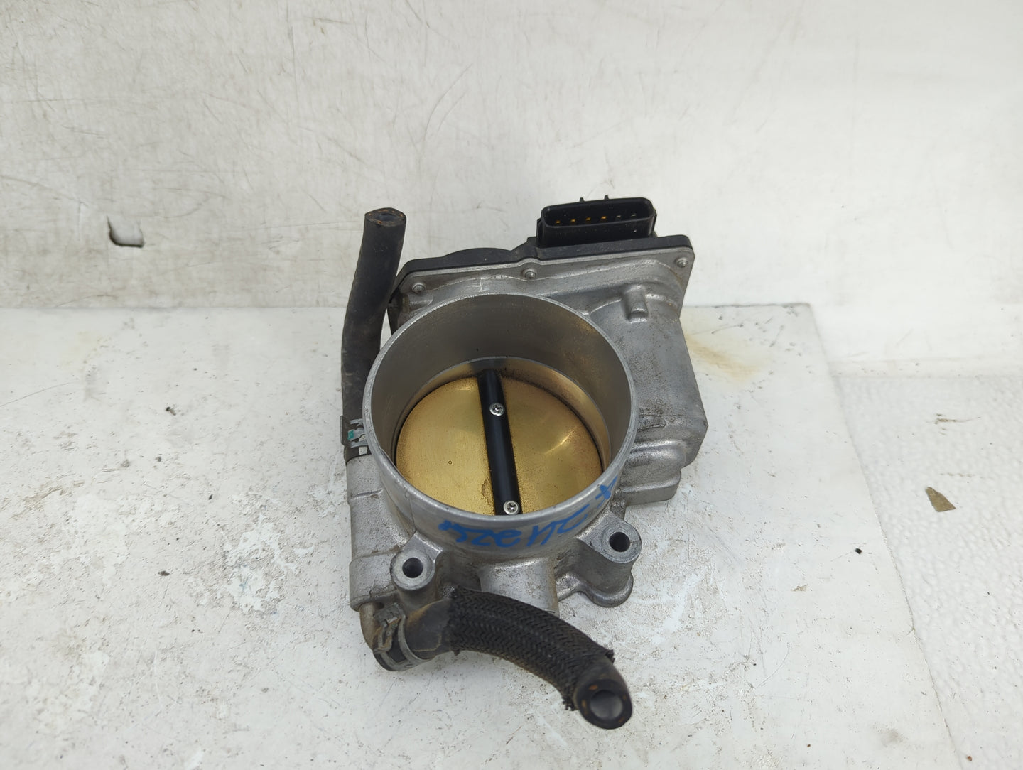 2007-2017 Lexus Ls460 Throttle Body P/N:22030-38010 Fits Fits 2007 2008 2009 2010 2011 2012 2013 2014 2015 2016 2017 OEM Use