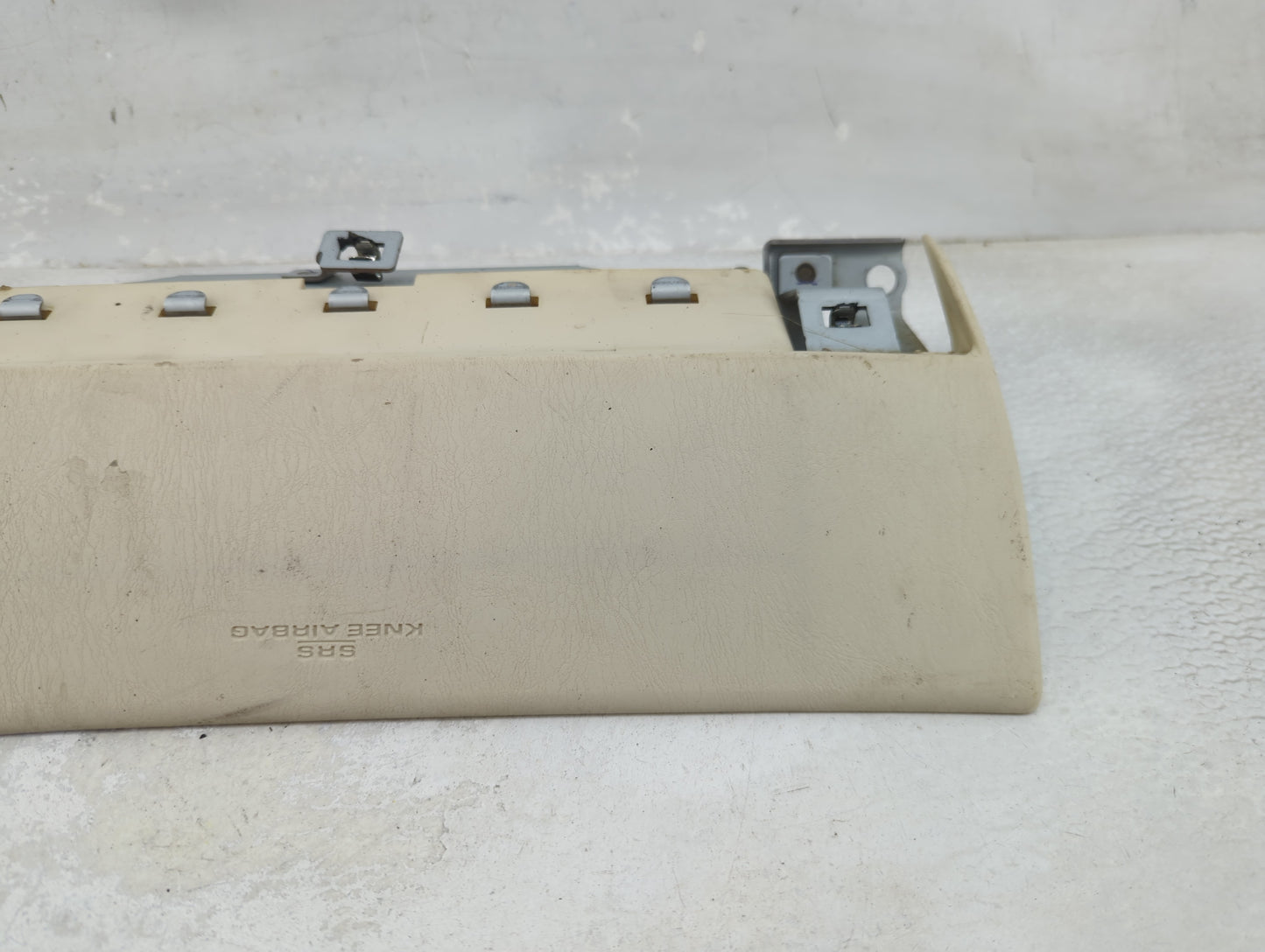 2007 Lexus Ls460 Air Bag Passenger Right Knee OEM P/N:001172006TK1 Fits OEM Used Auto Parts - Oemusedautoparts1.com
