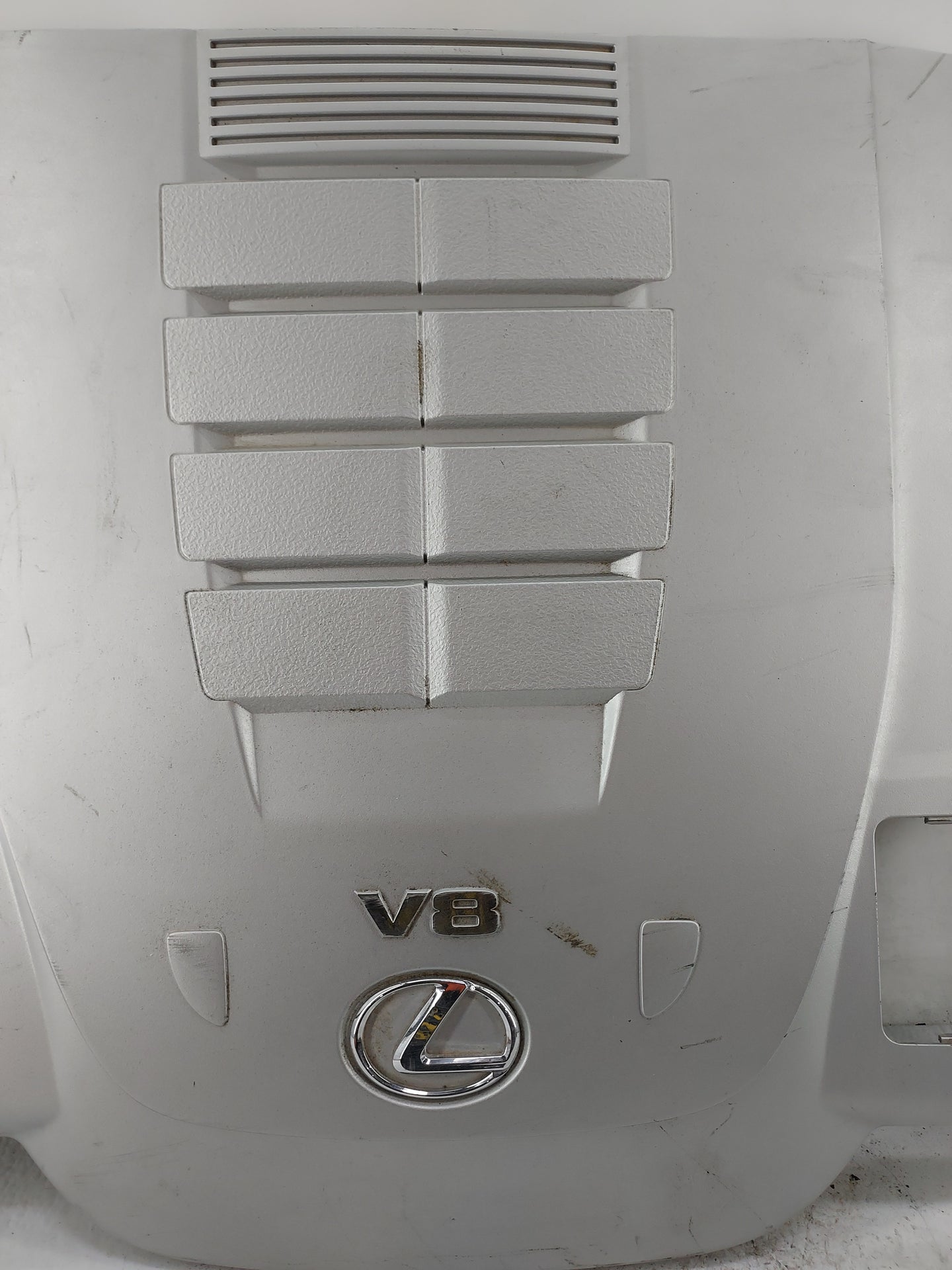 2007 Lexus Ls460 Engine Cover Silver - Oemusedautoparts1.com