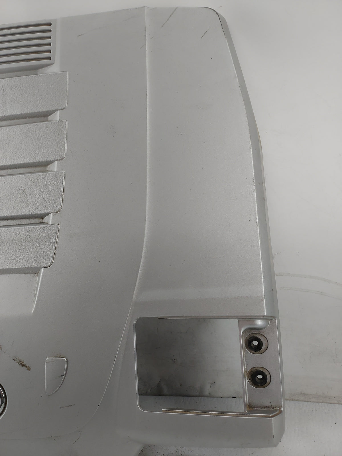 2007 Lexus Ls460 Engine Cover Silver - Oemusedautoparts1.com