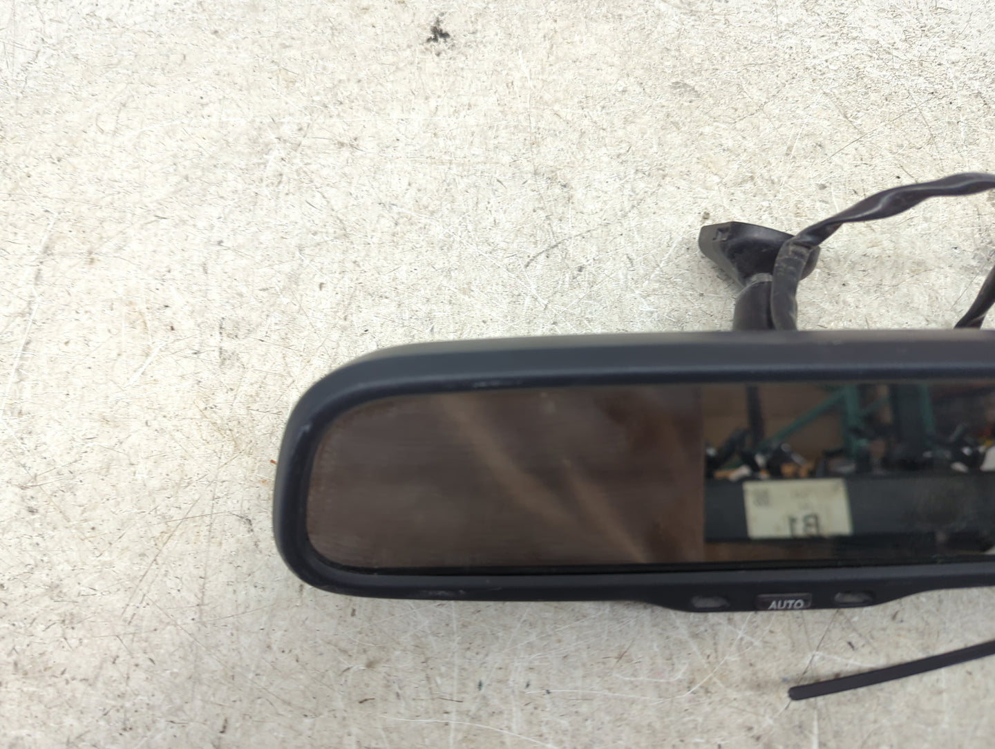 2007 Lexus Ls460 Interior Rear View Mirror Replacement OEM P/N:E13 027507 E4 012284 Fits OEM Used Auto Parts - Oemusedautopa