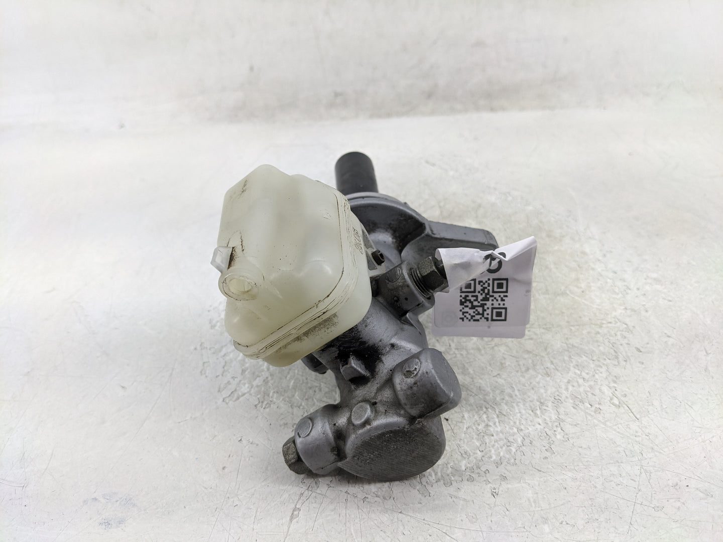 2007-2009 Lexus Rx350 Brake Master Cylinder 1376688 - Oemusedautoparts1.com