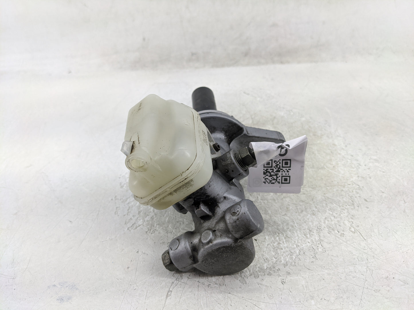 2007-2009 Lexus Rx350 Brake Master Cylinder 1376688 - Oemusedautoparts1.com