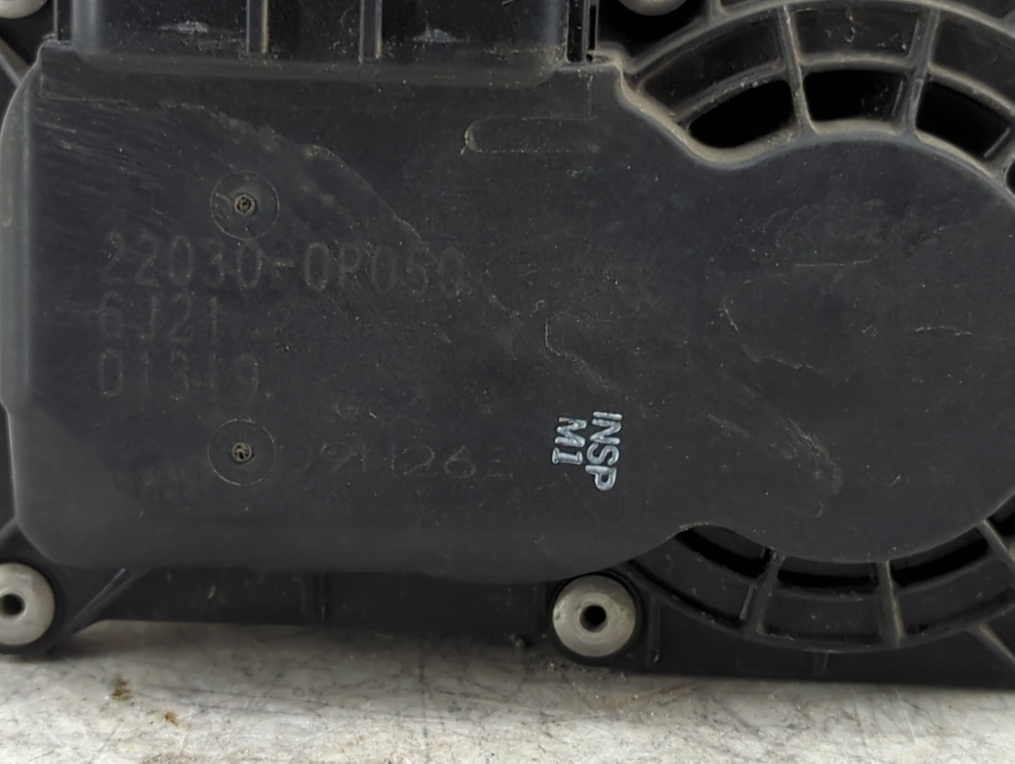 2007-2015 Lexus Rx350 Throttle Body P/N:22030-0P050 Fits OEM Used Auto Parts - Oemusedautoparts1.com