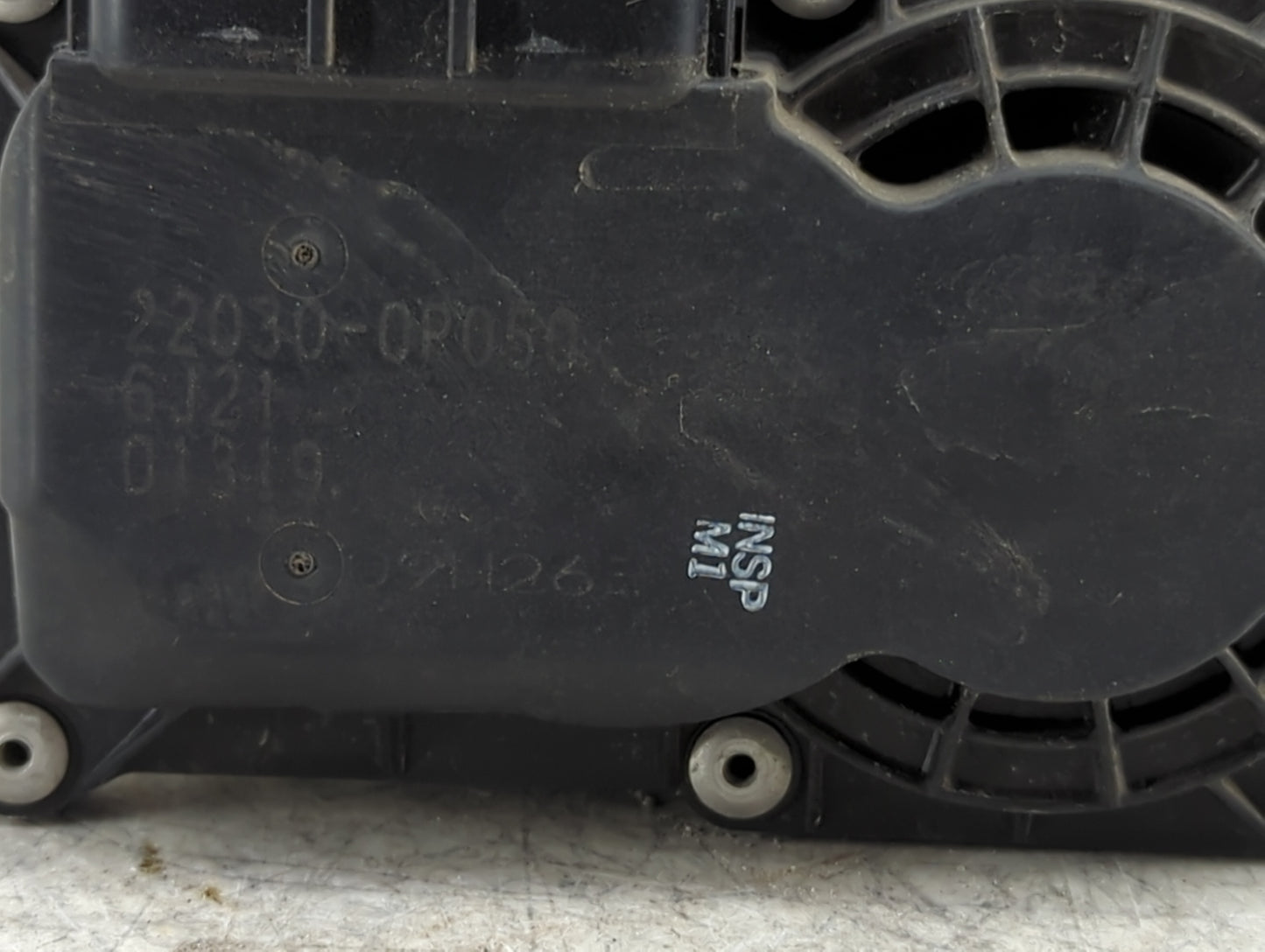 2007-2015 Lexus Rx350 Throttle Body P/N:22030-0P050 Fits OEM Used Auto Parts - Oemusedautoparts1.com
