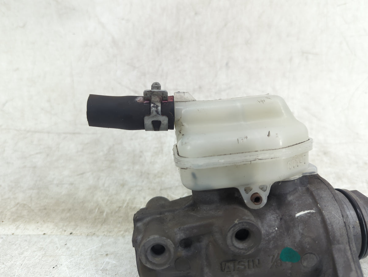 2007-2009 Lexus Rx350 Brake Master Cylinder 1451346 - Oemusedautoparts1.com
