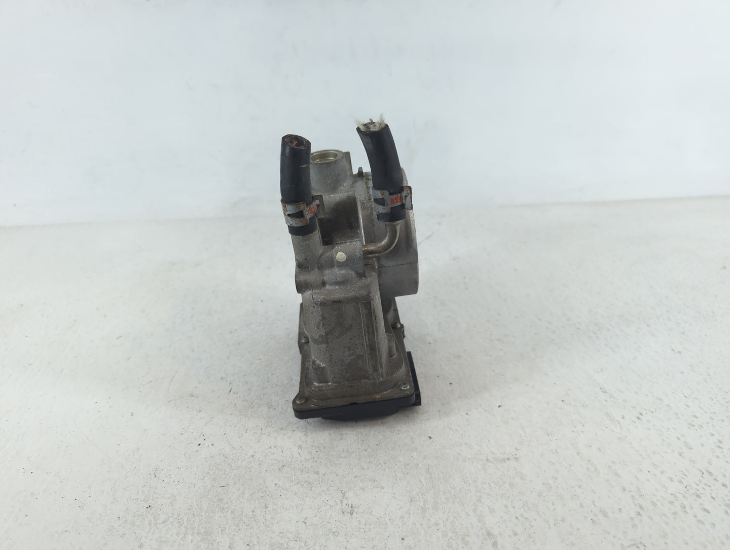 2007-2015 Lexus Rx350 Throttle Body P/N:22030-0P050 Fits OEM Used Auto Parts - Oemusedautoparts1.com