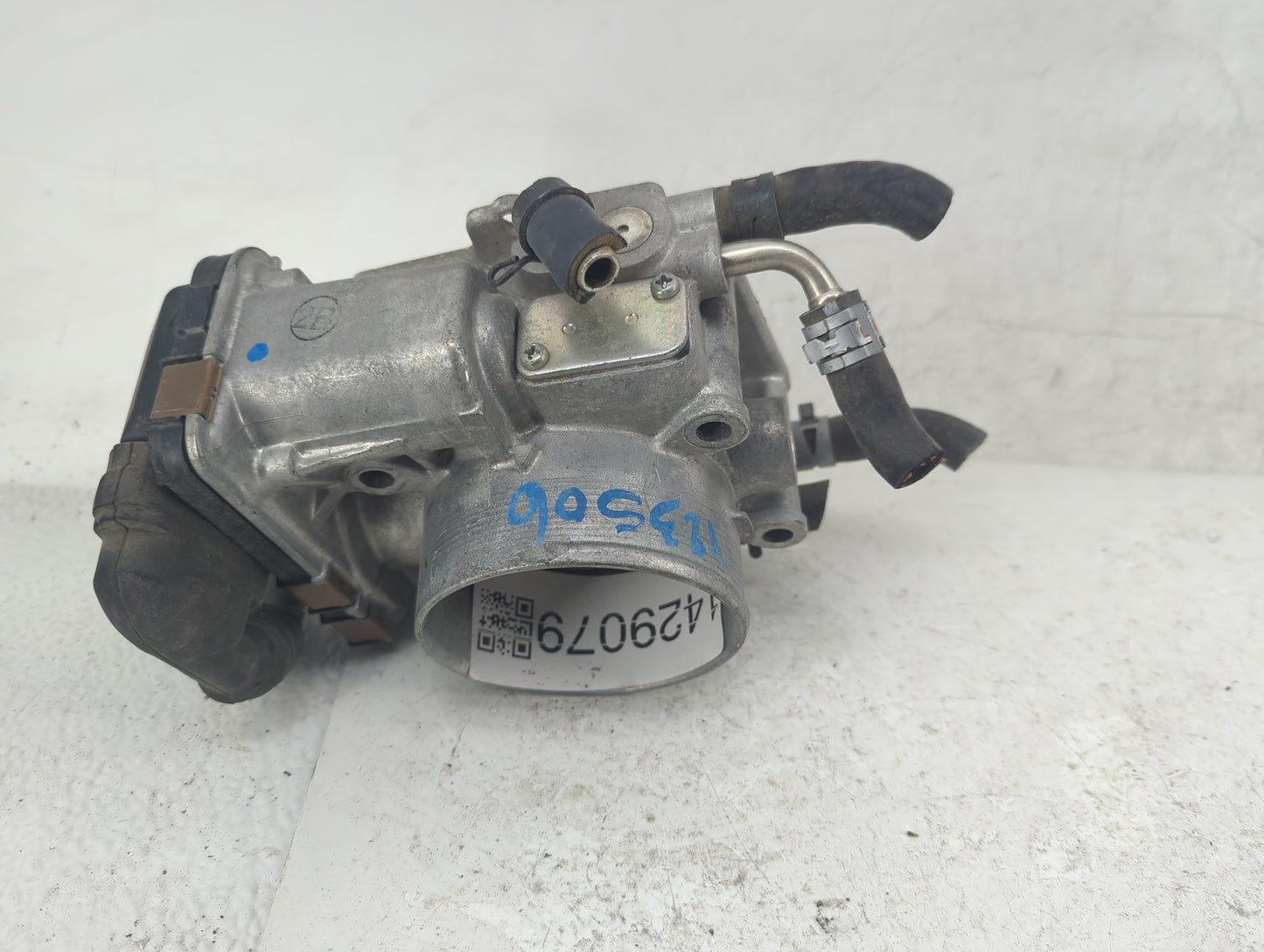 2006-2010 Lexus Sc430 Throttle Body P/N:22030-50190 Fits Fits 2004 2005 2006 2007 2008 2009 2010 OEM Used Auto Parts - Oemus