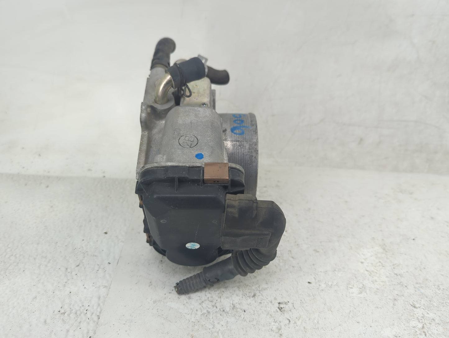 2006-2010 Lexus Sc430 Throttle Body P/N:22030-50190 Fits Fits 2004 2005 2006 2007 2008 2009 2010 OEM Used Auto Parts - Oemus