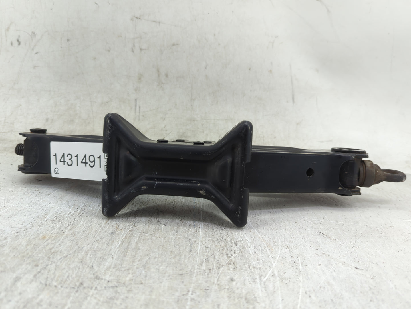 2007 Lexus Sc430 Spare Scissor Car Jack - Oemusedautoparts1.com